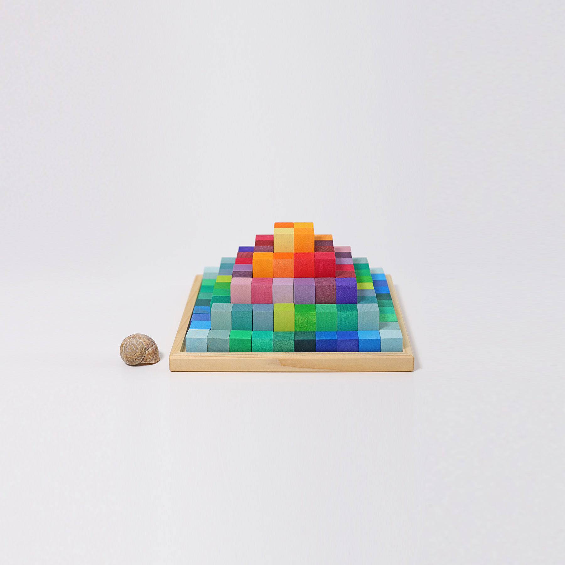 GRIMM'S stepped pyramid, small